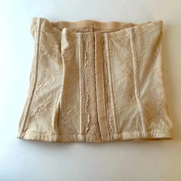 Maidenform Waist Trainer - Picture 2 of 7